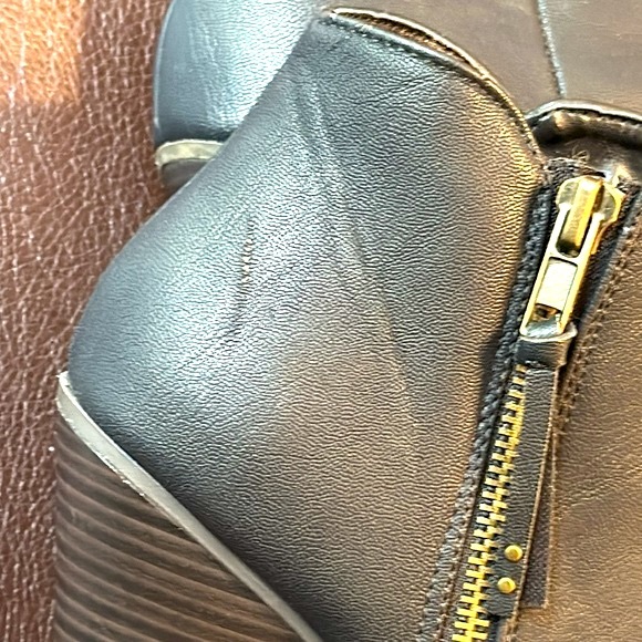 Charlotte Russe ankle boots / heeled booties - size 6, black - Picture 14 of 14